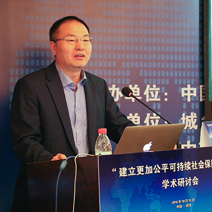 1476586355965107.jpg 3.张车伟发言1.jpg