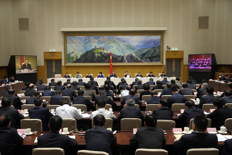 5月9日，国务院召开全国推进简政放权放管结合优化服务改革电视电话会议。中共中央政治局常委、国务院总理李克强发表重要讲话。